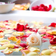 Fresh Rose Petals Bath