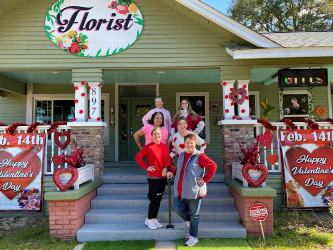 Storefront of The Flower Basket FL