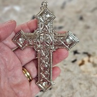 Small cross