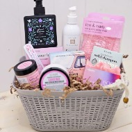Pamper spa basket