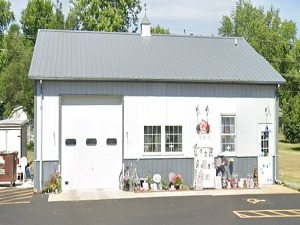 Storefront of CJ Flowers