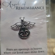 Angel keepsake pin