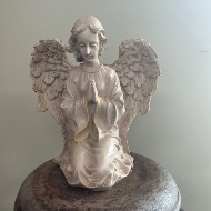 Praying angel