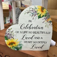Heart shelf-sitting sign