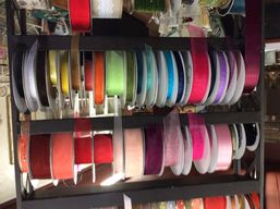 Bow/ribbons