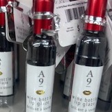 Wine bottle lip glaze