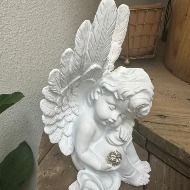 Sitting Angel