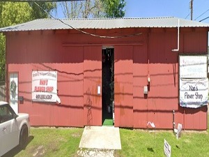 Storefront of Nan's