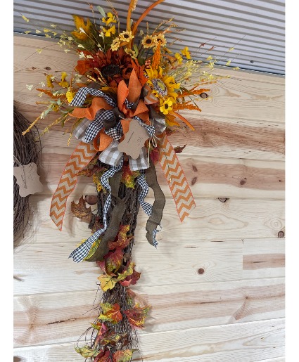 0882 Grapevine Cone With Silk Flowers