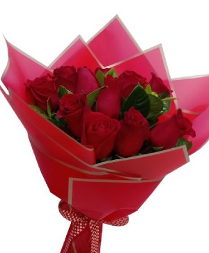 1 dozen roses bouquet Queen style wrapped rose bouquet