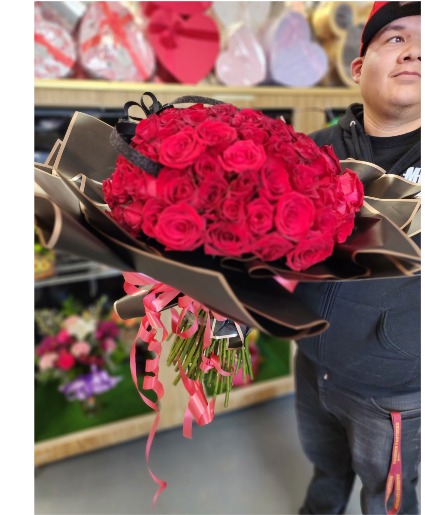 100 RED ROSE BOUQUET 100 Rose's Wrapped 24 Hr Notice