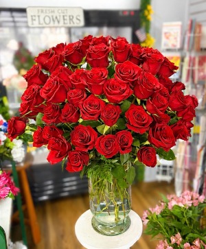 100 Red Roses Vase Arrangement