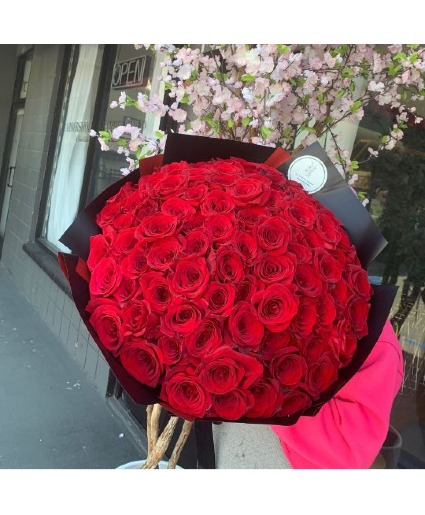 100 Rose Bouquet 