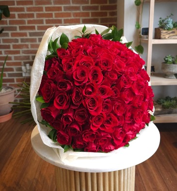 100 Roses for you Wrapped Bouquet in Frederick, MD | Maryland Florals