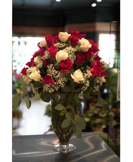 100 (Yes HUNDRED) Roses Show Stopping Display of Love