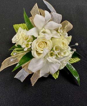 #11 corsage 