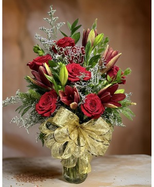 1/2 Dozen Roses w/ LA lilies Rose Arrangement