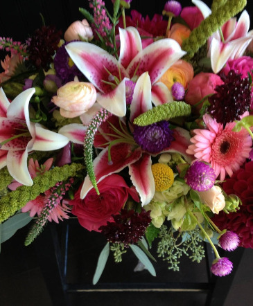 Flower Subscription  in Glastonbury, CT | THE FLOWER DISTRICT