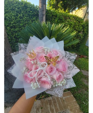 12 Pink Rose Bouquet  
