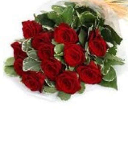 12 RED ROSES WRAPPED BLACK PAPER 