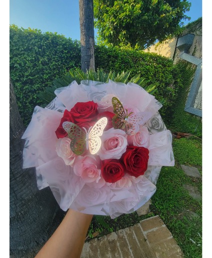 12 Rose Bouquet  
