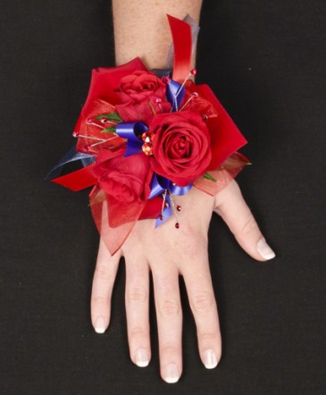 RED I LOVE YOU ROSES Corsage in Sun City Center, FL | SUN CITY CENTER FLOWERS AND GIFTS