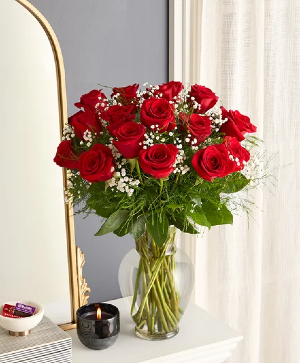 18 Red Rose Vase 
