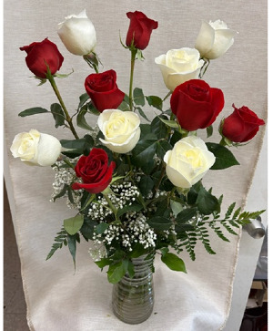Long Stem Red & White Roses