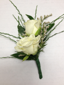 2 mini rose boutoniere 