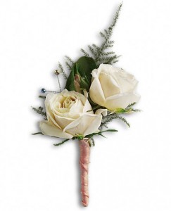 2 Spray Rose Boutonniere Boutonniere