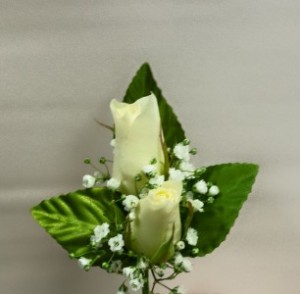 2 Sweetheart Rose Boutonniere for Jacket $15.00