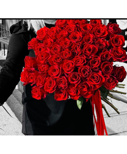  20/30/50 Luxury Red Rose Bouquet Hand Tied Bouquet
