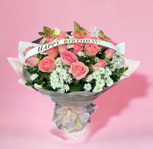 24 ROSES WRAPPED IN PAPER 