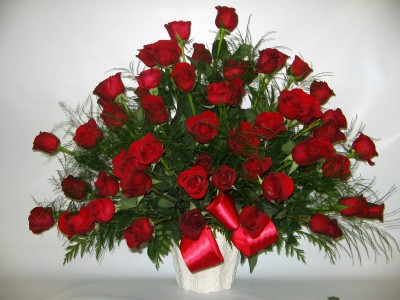 4 Dozen Kisses *1 week advanced ordering required*