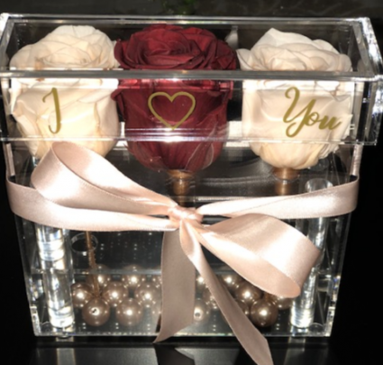 3 Preserved Roses in Acrylic box  