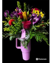 40oz Cup with fresh flowers Designers Choice