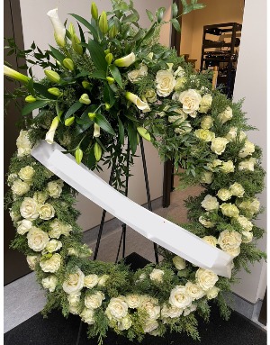 42" WREATH SYMPATHY WREATH