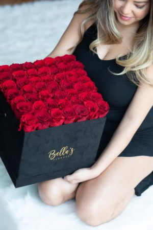 50 Fresh Roses In Square Box 