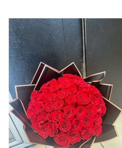 50 red roses black  Korean paper  