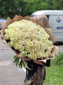 100 roses bouquet Hand bouquet