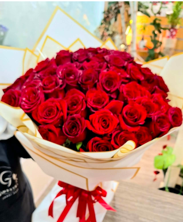 50 ROSES HAND TIED BOUQUET  in Kanata, ON | Ginestra Flower Shop