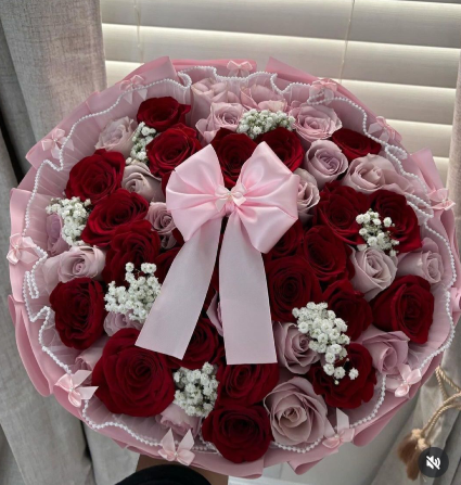50 Roses Pink & Red Buchon 