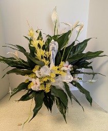 SOLD  6" Peace Lily w/Angel and silk flowers NFS-P112-1