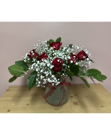 6 Red Roses  in Ferdinand, IN | Ferdinand Flower Shop