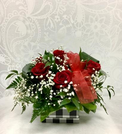6 Red roses in a box  Roses