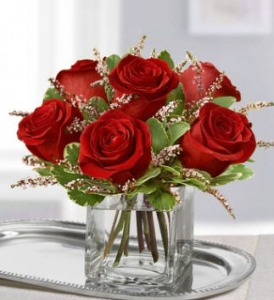 6 rose floral with filler  any color you want (just specify)