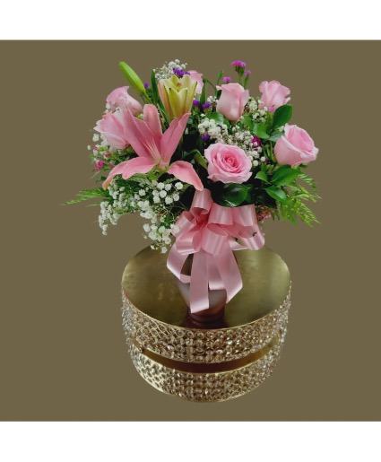 6 Rose  Vase Arrangement 
