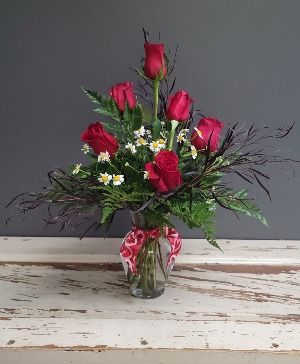 6 Rose Vase Small Vase Arrangement