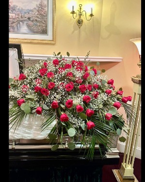 70- RED ROSES BABY'S BREATH CASKET SPRAY FLOWERS