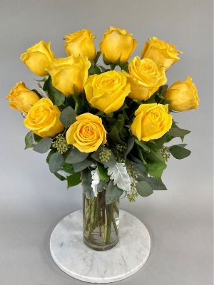 A Dozen Yellow Roses 